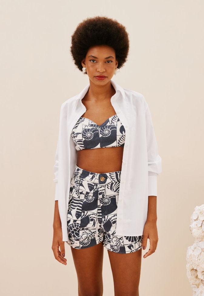 A Camisa Oversize Manga Longa