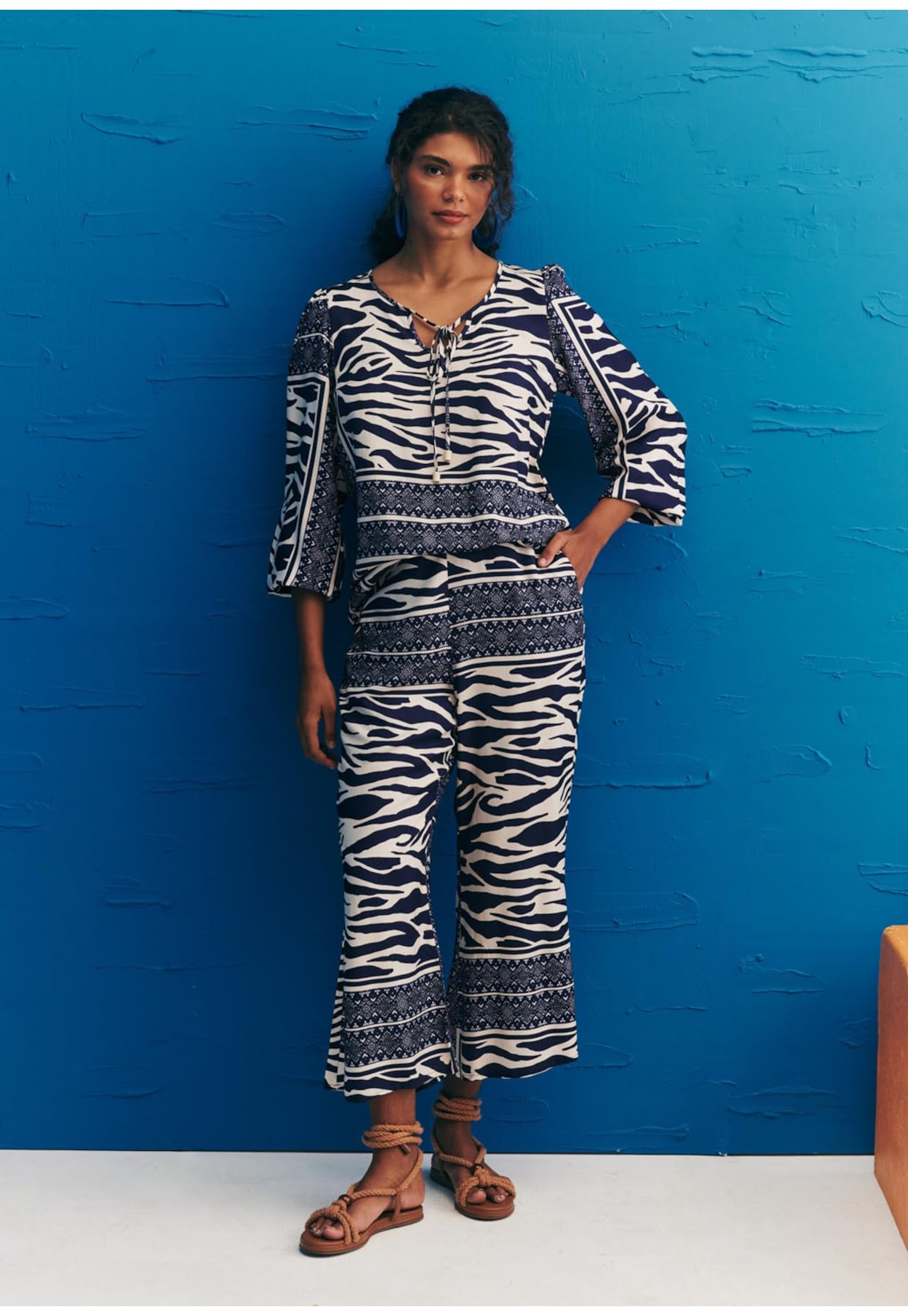 Bata Manga Longa Estampada Las Cebras