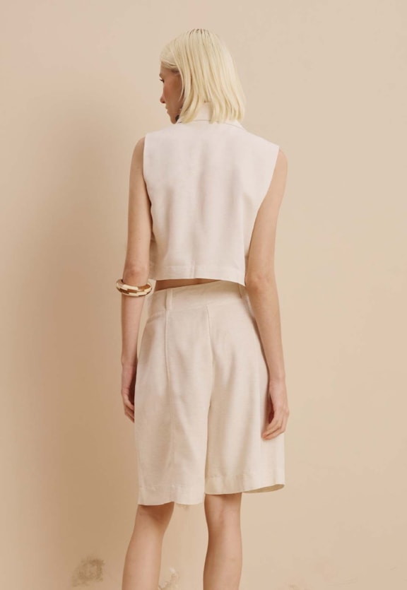 Bermuda Cós Largo Vista Traseira