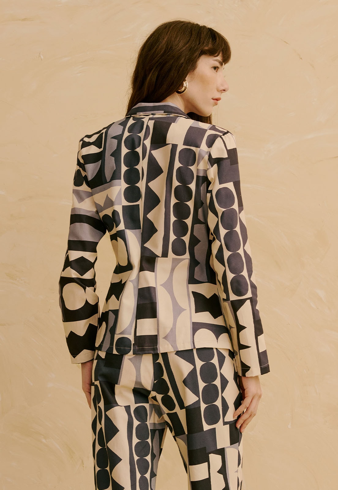 Blazer com Detalhe Argola Estampado Quilt Vista Traseira