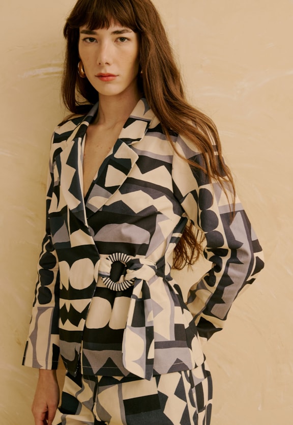 Blazer com Detalhe Argola Estampado Quilt Vista Frontal