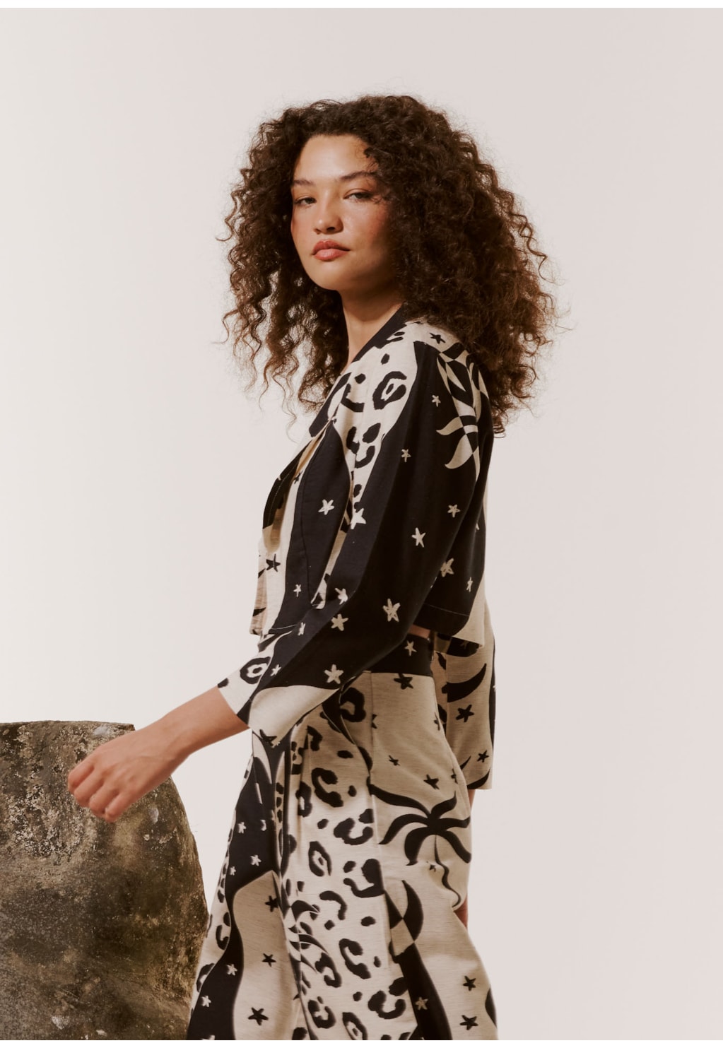 Blazer Cropped Estampado Savana