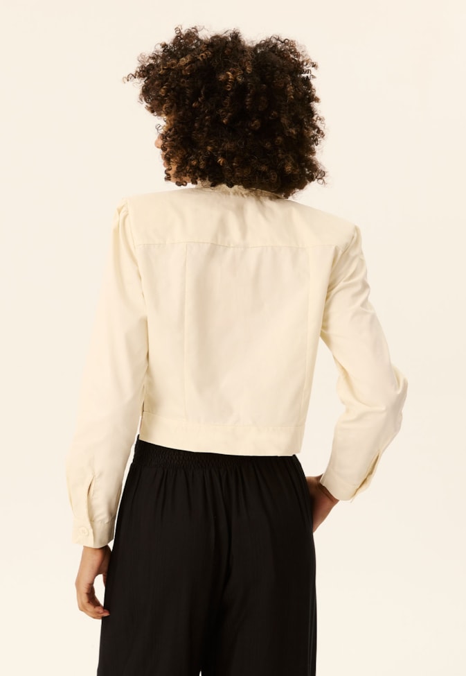 Blazer Detalhe Ombreira