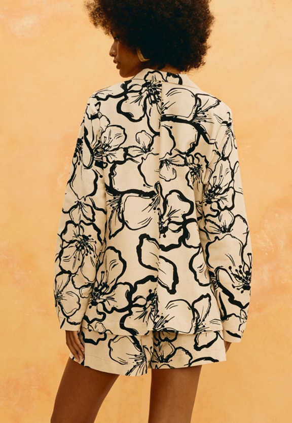 Blazer Estampado Rosa Del Caribe Vista Traseira