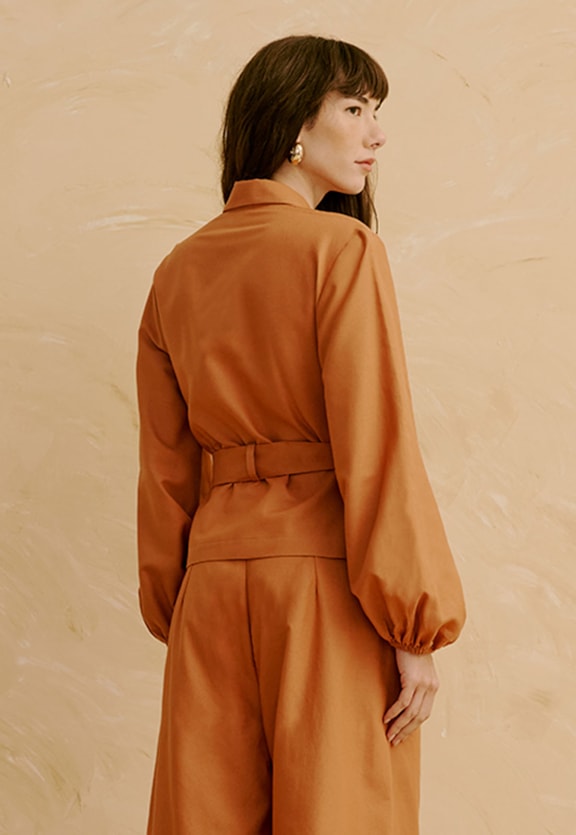 Blazer Liso Com Faixa Vista Traseira