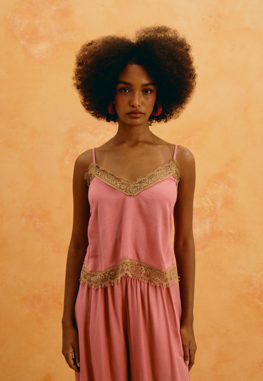 Blusa Alças Detalhe Renda