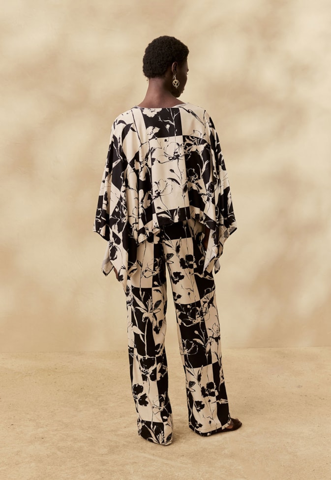 Blusa Ampla Estampada Yareta