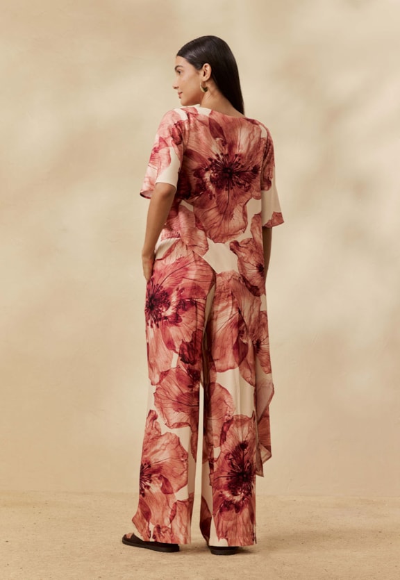 Blusa Assimétrica Estampada Ancocha Vista Traseira