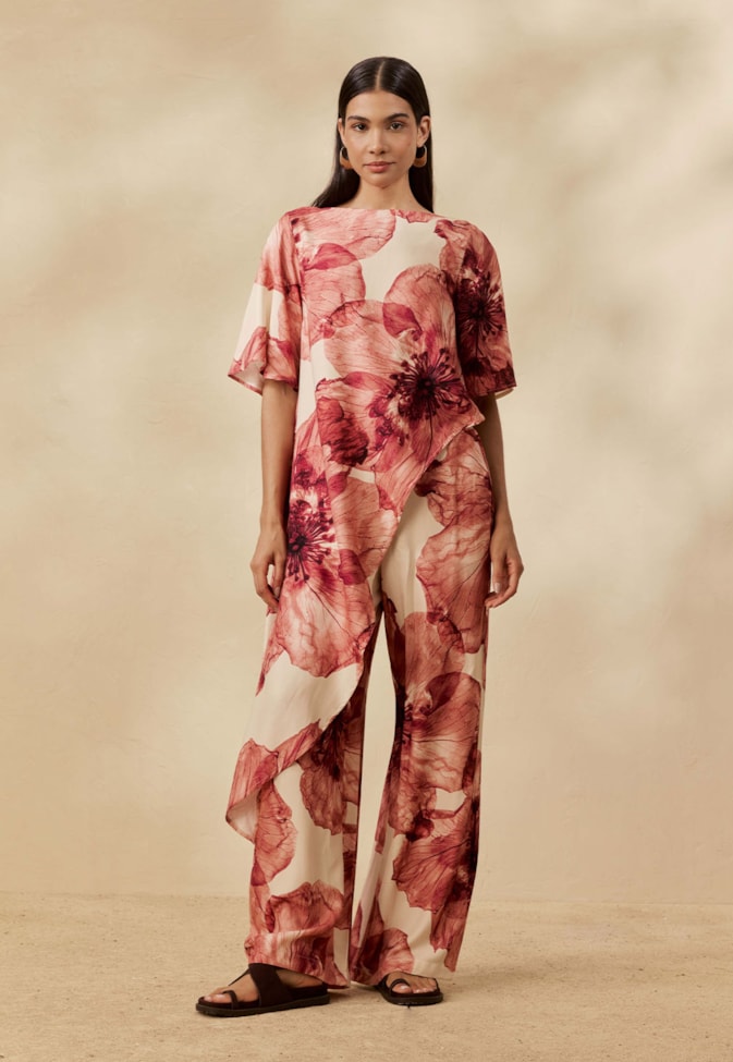 Blusa Assimétrica Estampada Ancocha