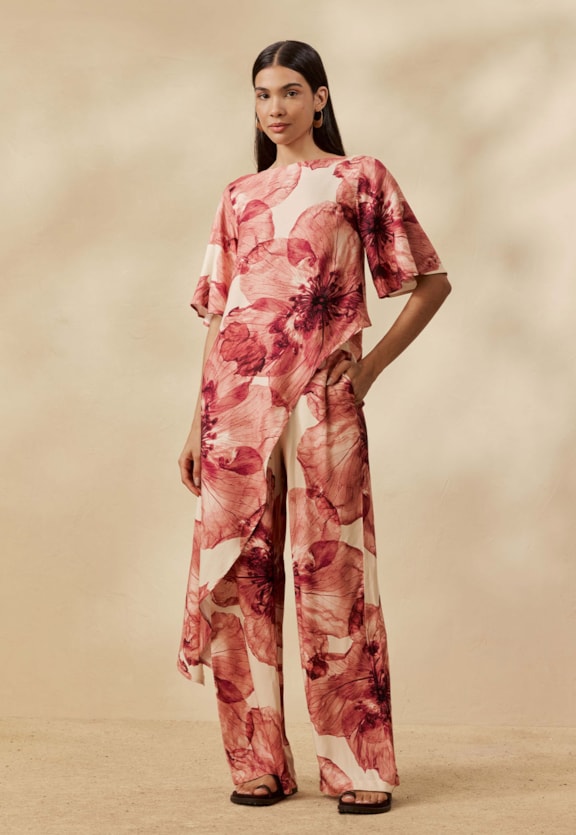 Blusa Assimétrica Estampada Ancocha Vista Frontal