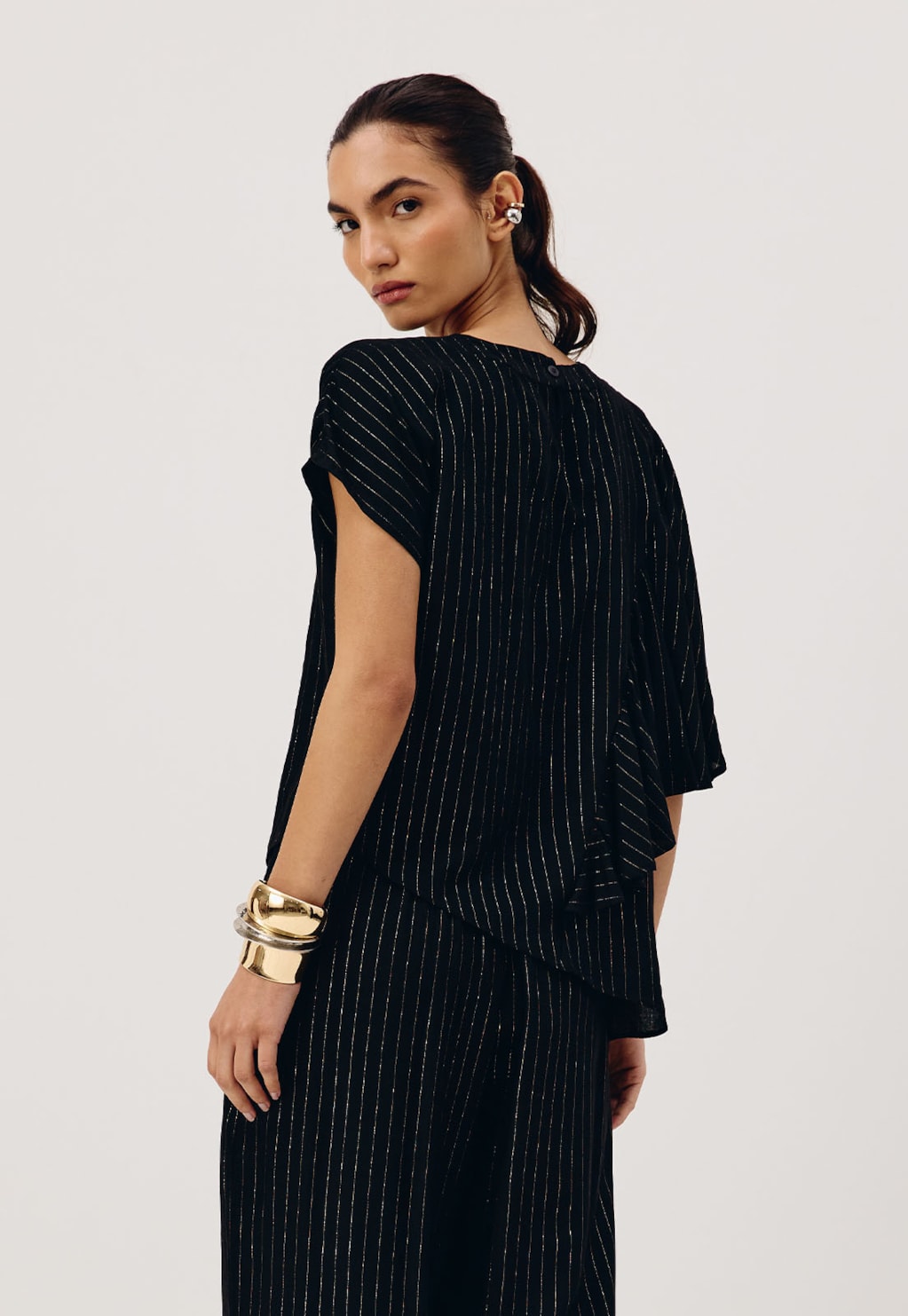 Blusa Babado Assimétrico