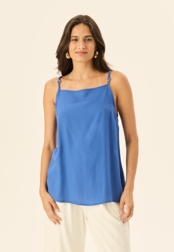 Blusa Básica Alça Fina Vista Frontal