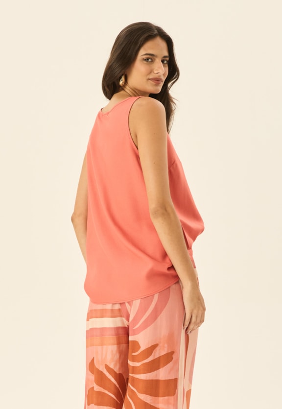 Blusa Básica Alça Larga Vista Traseira