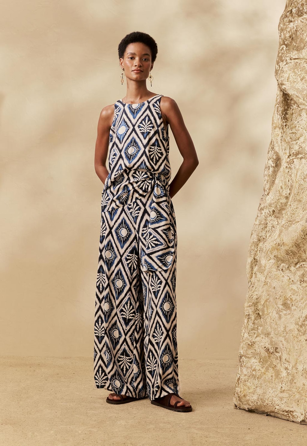 Blusa Básica Estampada Inti