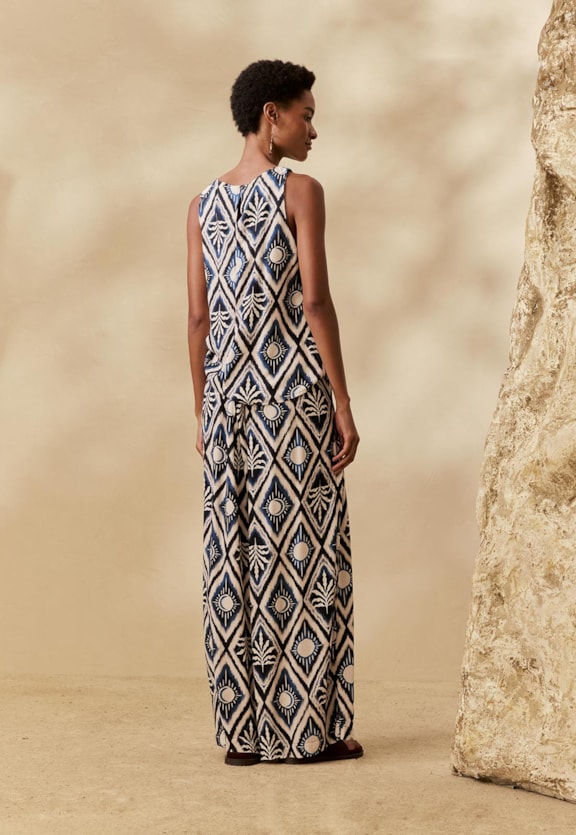 Blusa Básica Estampada Inti Vista Traseira