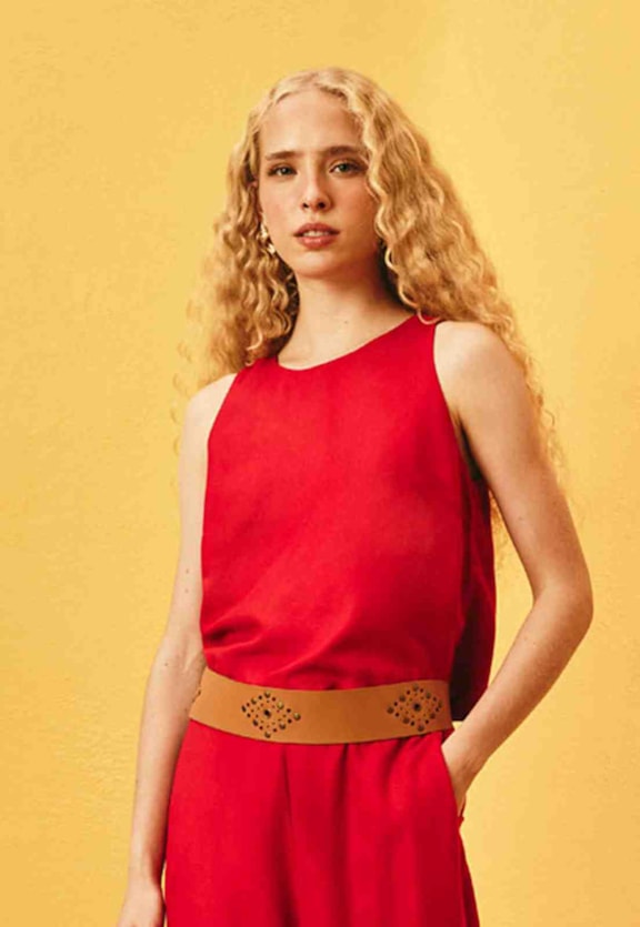 Blusa Básica Lisa Vista Frontal