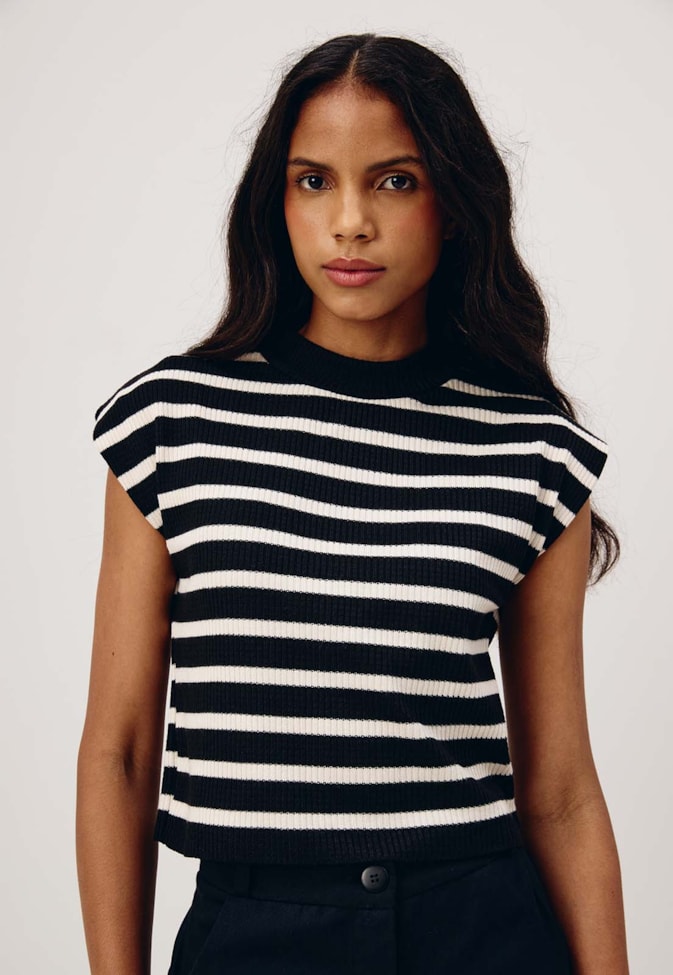 Blusa Boxy Listrada Tricot