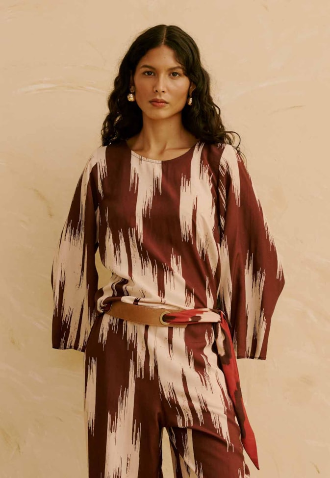 Blusa Com Manga Estampada Amantani