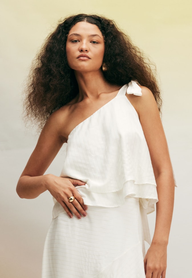 Blusa Cropped Liso Um Ombro Só