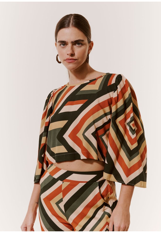 Blusa Cropped Manga Longa Estampada Igarapés