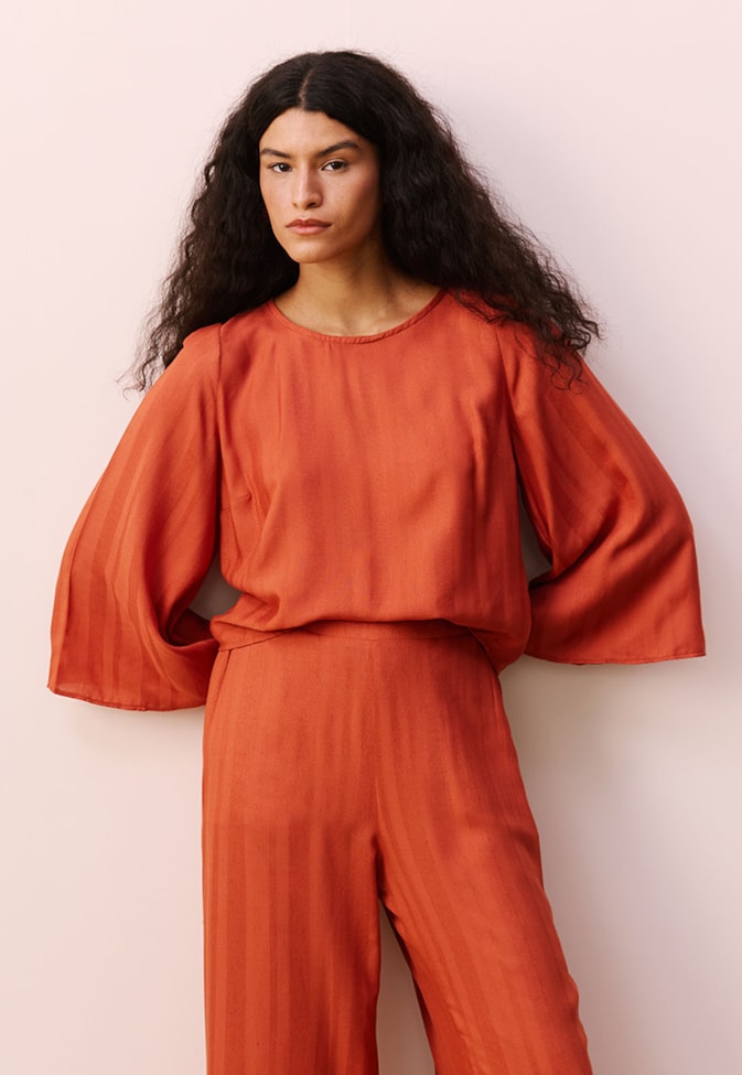 Blusa Cropped Quadradinha Manga