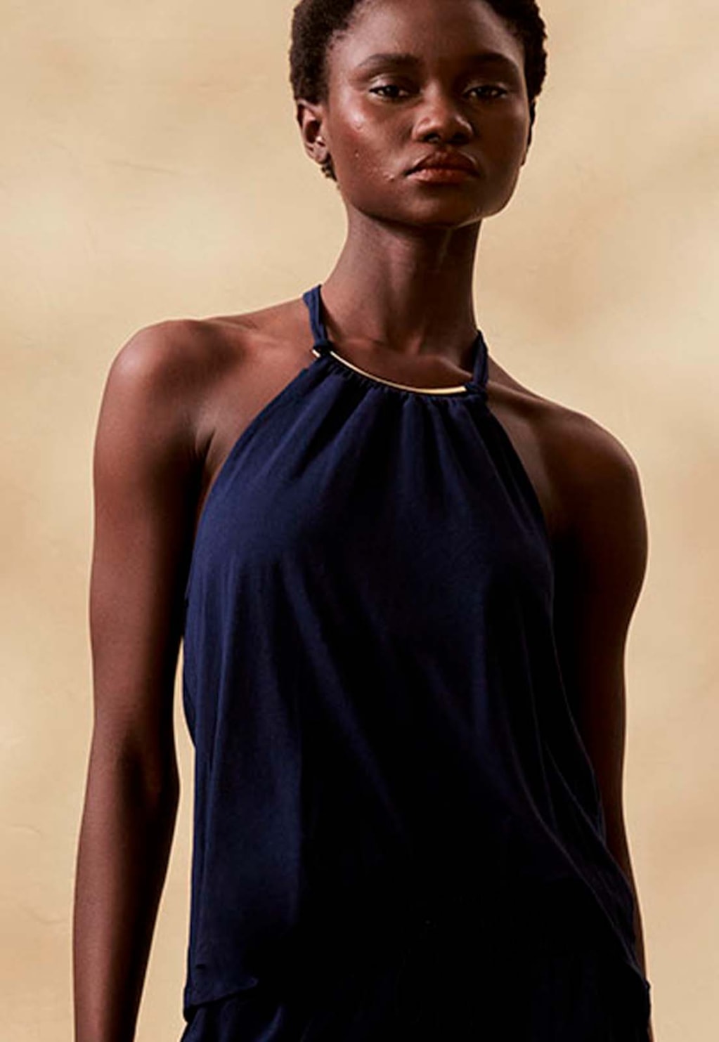 Blusa Decote Passador Cordão