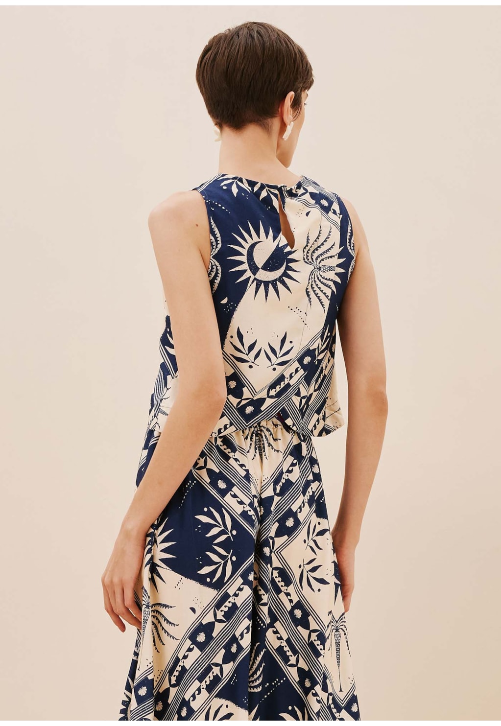 Blusa Decote Tranpassado Costas Estampada Céu