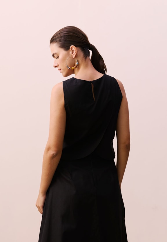 Blusa Decote Transpassado Costas Vista Frontal