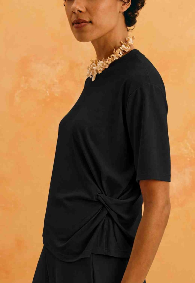 Blusa Detalhe Torcido