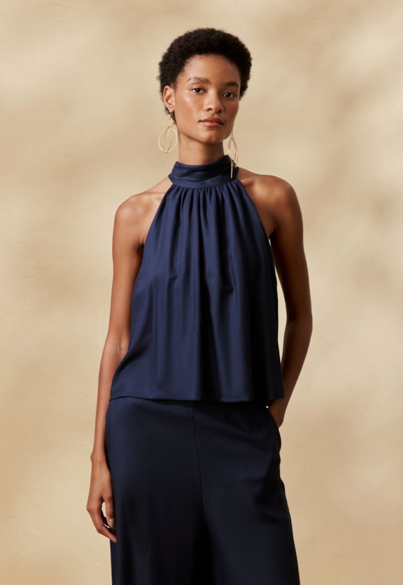 Blusa Gola Alta Vista Traseira