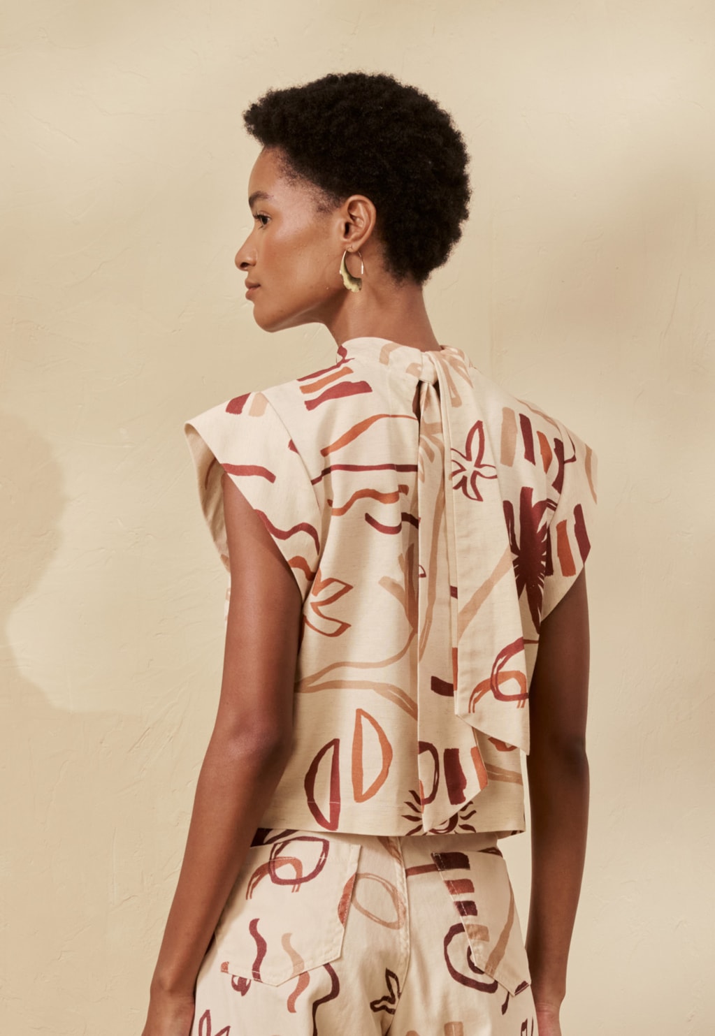 Blusa Gola Alta Estampada Rocca