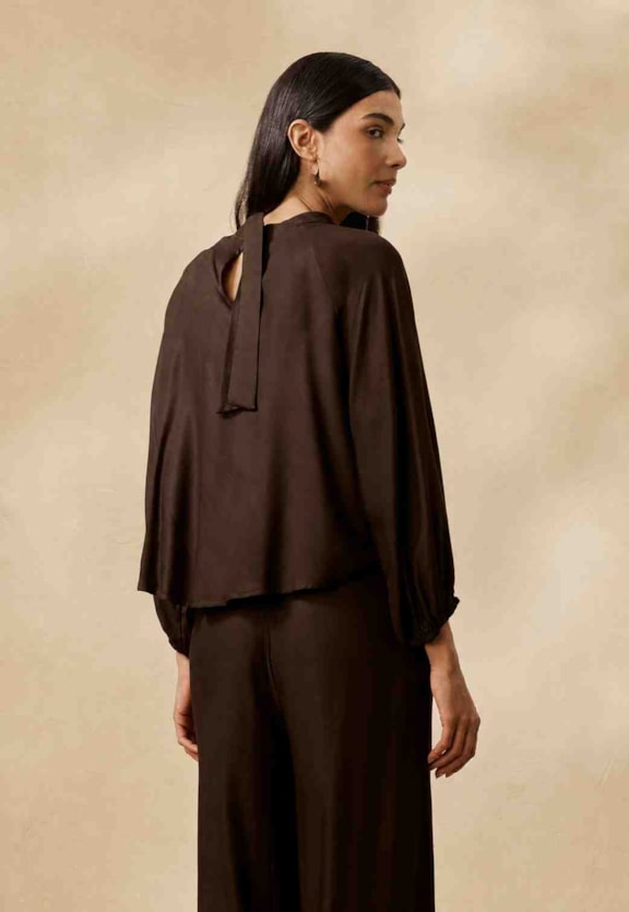 Blusa Golinha Manga Ampla Vista Traseira