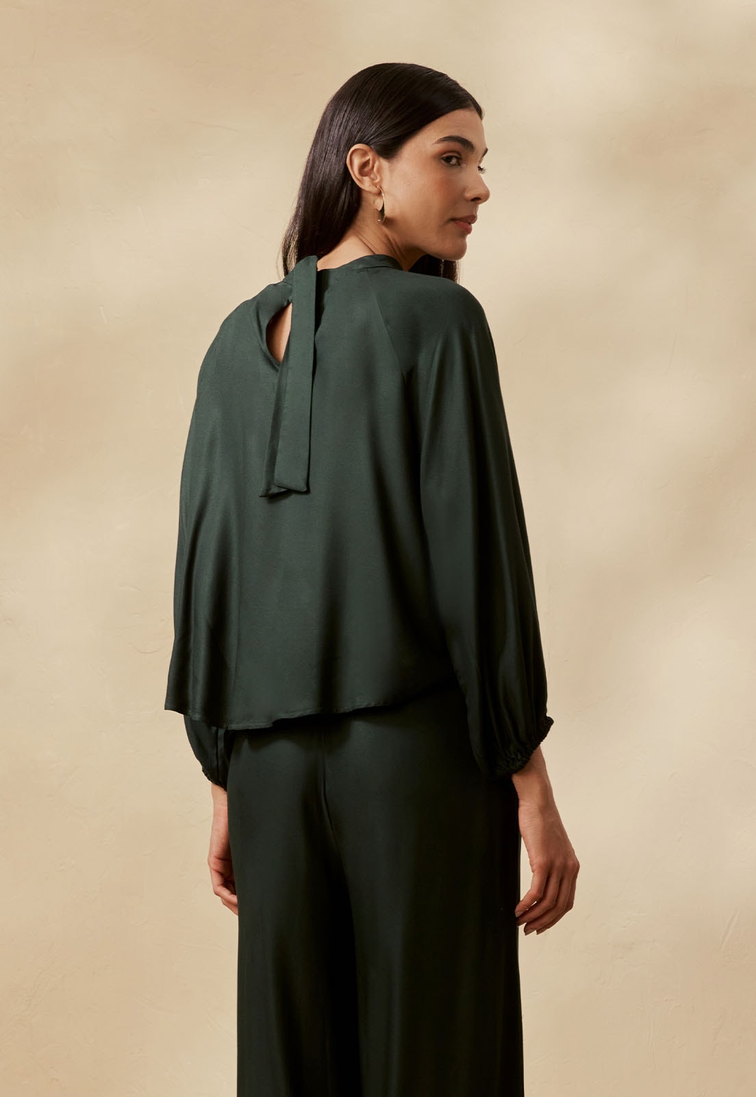 Blusa Golinha Manga Ampla Vista Traseira