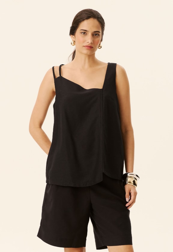 Blusa Irregular Alças Vista Traseira
