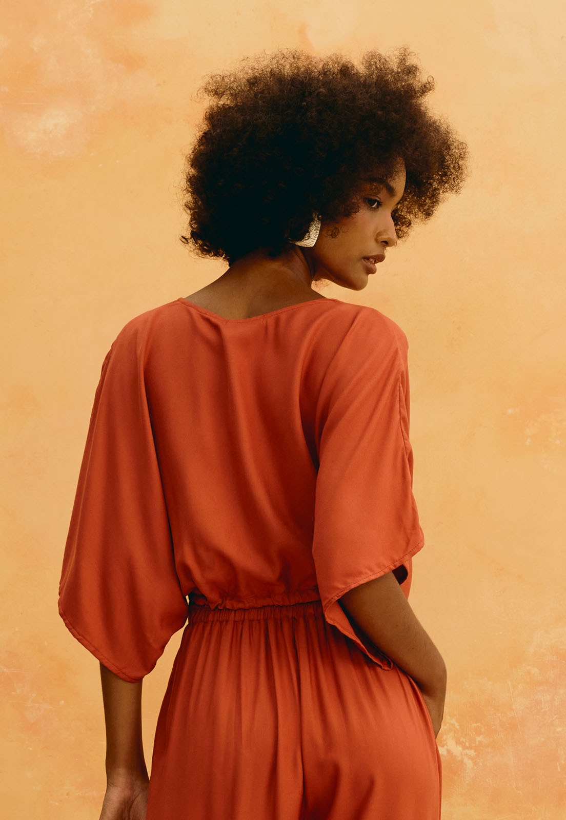 Blusa Kimono Lisa Vista Traseira