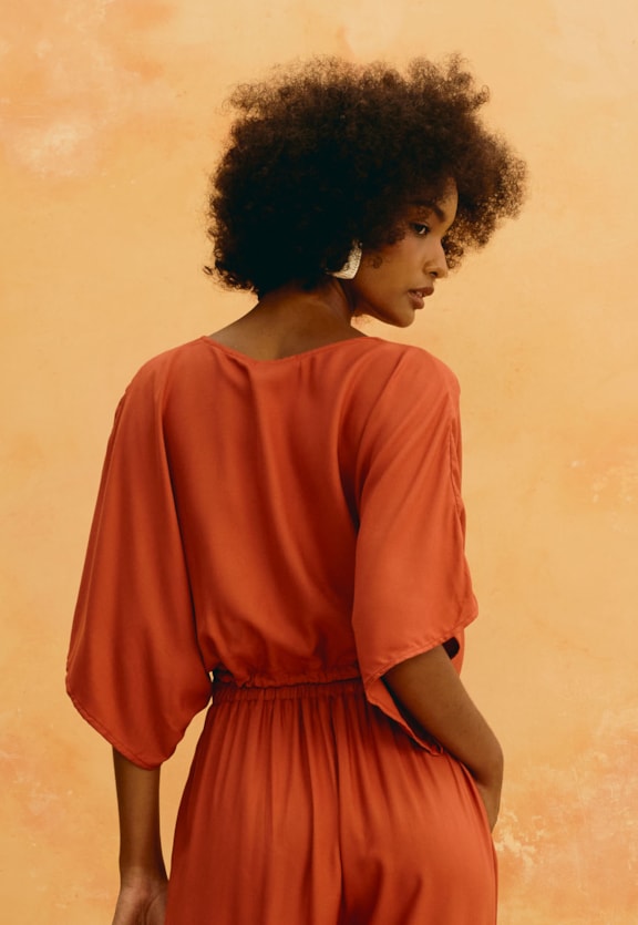 Blusa Kimono Lisa Vista Traseira