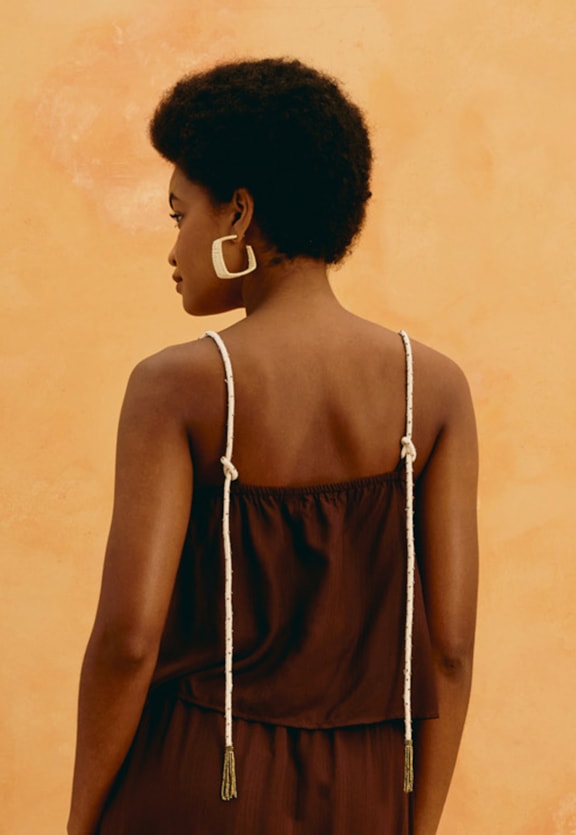 Blusa Lisa Alças  Vista Traseira