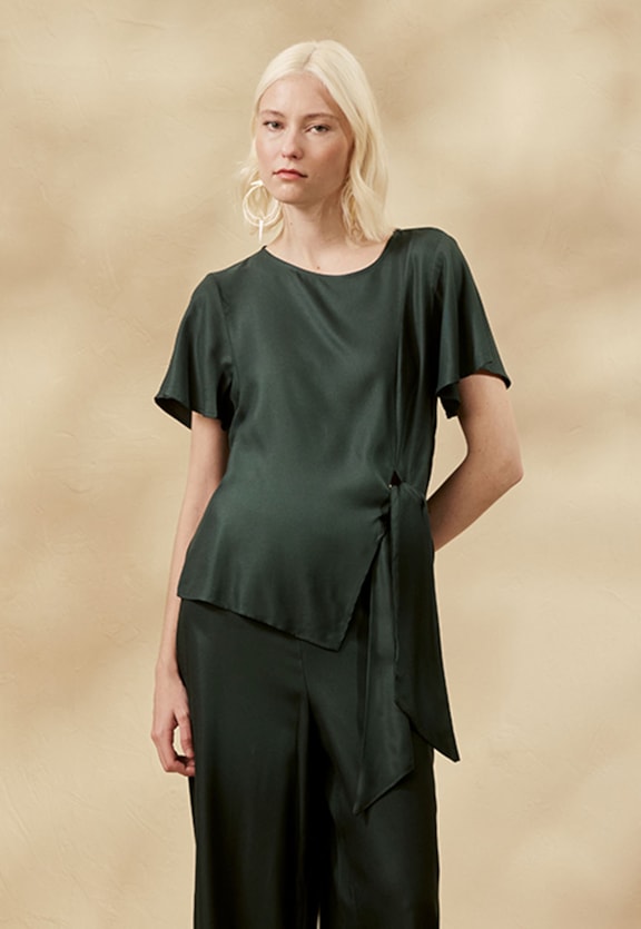 Blusa Lisa Amarração Vista Frontal