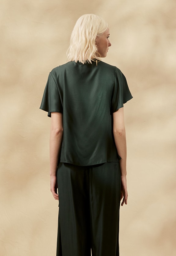 Blusa Lisa Amarração Vista Traseira