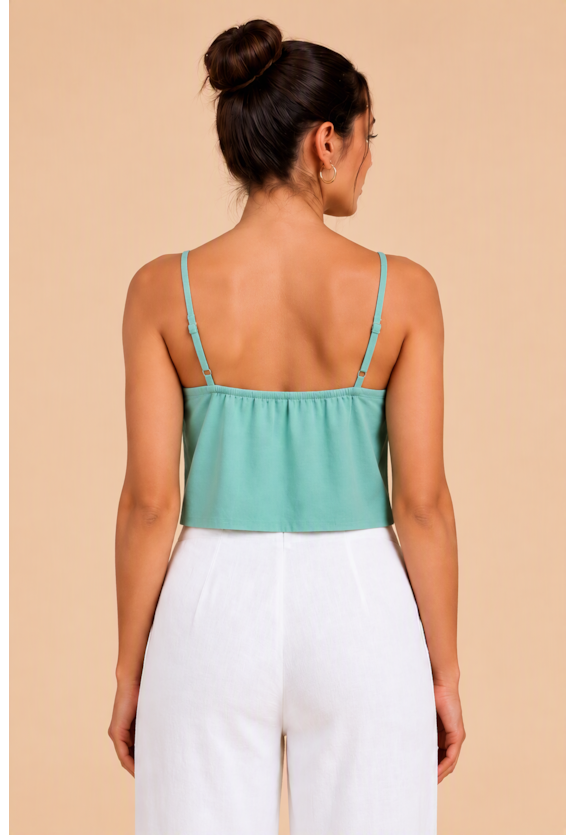 Blusa Lisa Assimétrica Pala Virada Vista Traseira