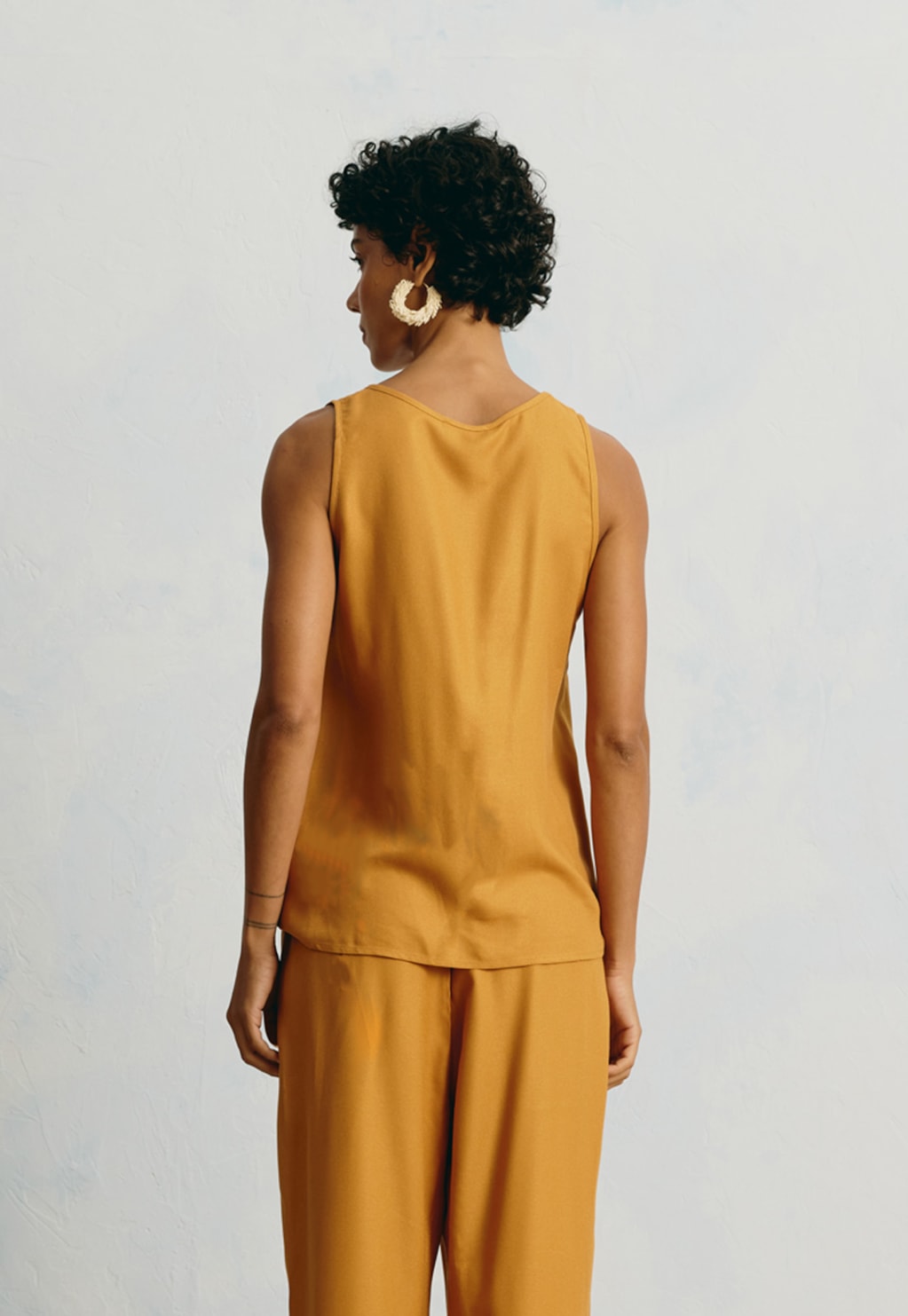 Blusa Lisa Básica