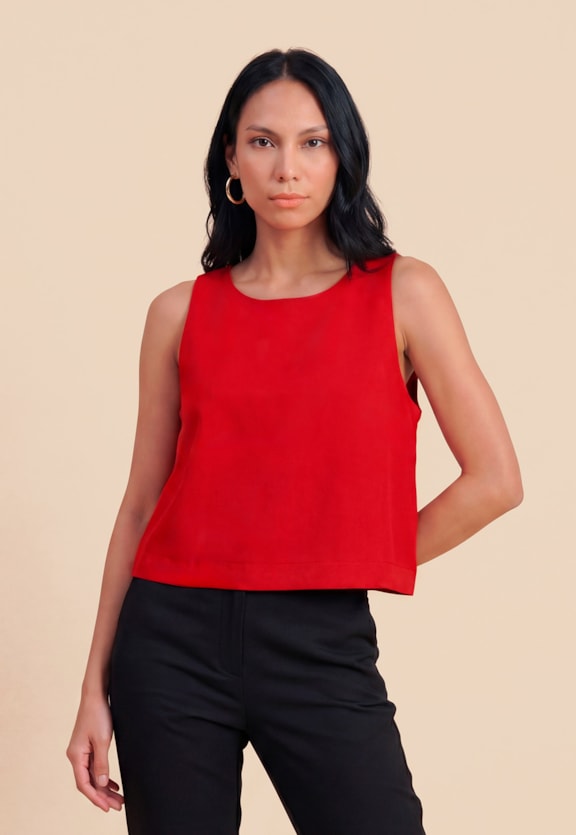 Blusa Lisa Básica Quadradinha Vista Frontal