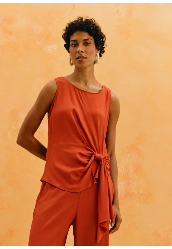 Blusa Lisa Faixa Vista Frontal
