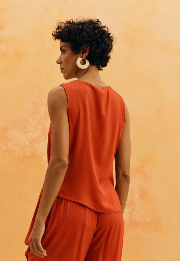Blusa Lisa Faixa Vista Traseira