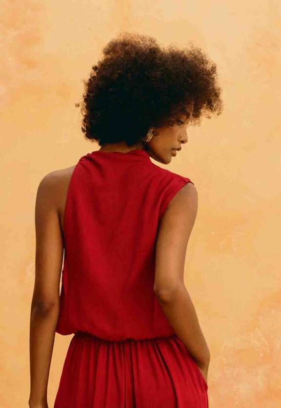 Blusa Lisa Gola Alta Vista Traseira