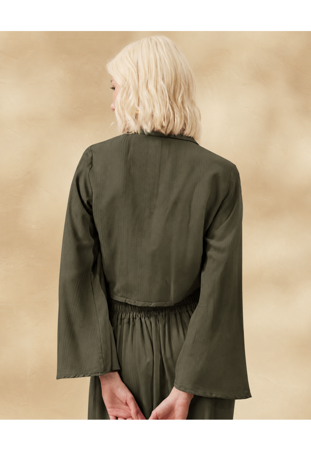 Blusa Lisa Mangas Amarração