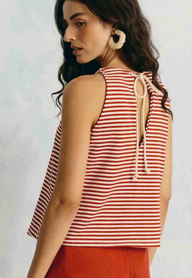 Blusa Listrada Bordado Lagosta