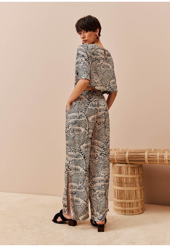 Blusa Manga Ampla Estampada Tucán