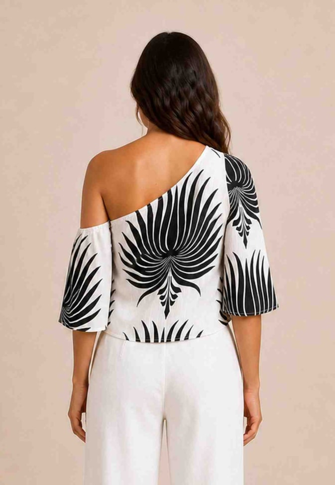 Blusa Manga Irregular Estampada