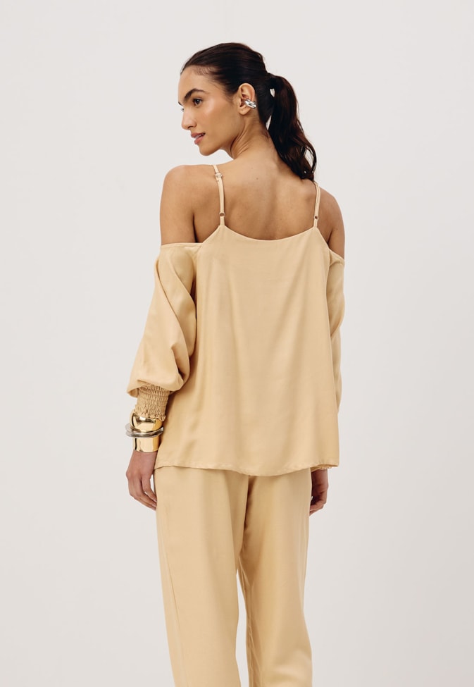 Blusa Manga Longa Detalhe Ponteiras